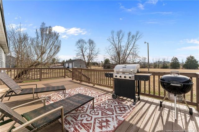 261 W Palmer Street, Raeford, NC 28376