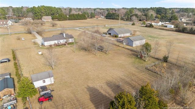 261 W Palmer Street, Raeford, NC 28376