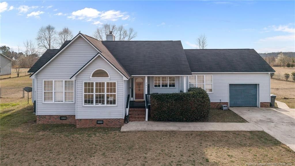 261 W Palmer Street, Raeford, NC 28376