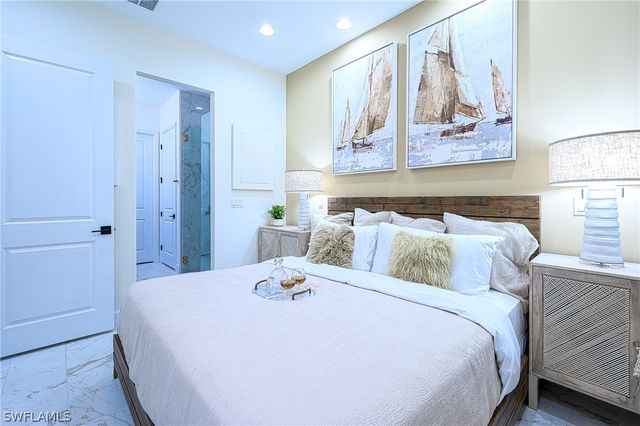 6968 Saona CT, Naples, FL 34113