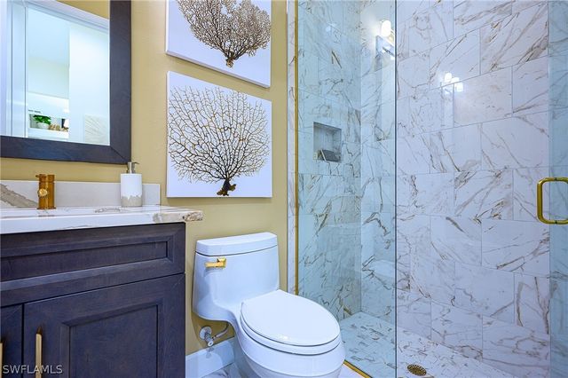 6968 Saona CT, Naples, FL 34113