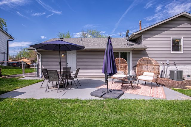 903 Notre Dame Drive, Matteson, IL 60443
