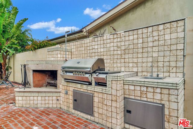 5155 Densmore Avenue, Encino, CA 91436