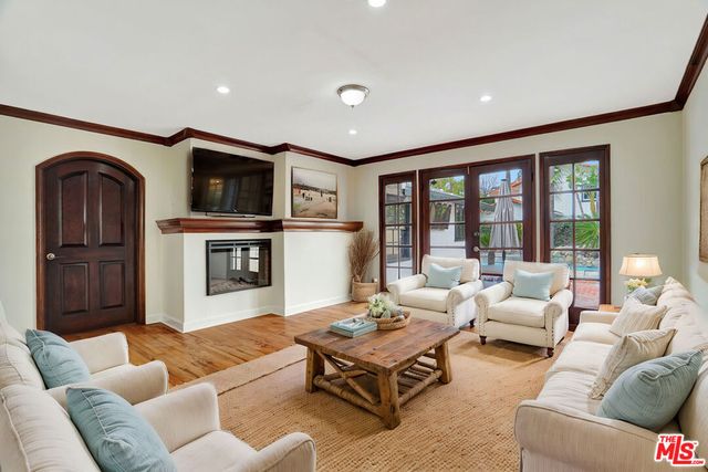 5155 Densmore Avenue, Encino, CA 91436