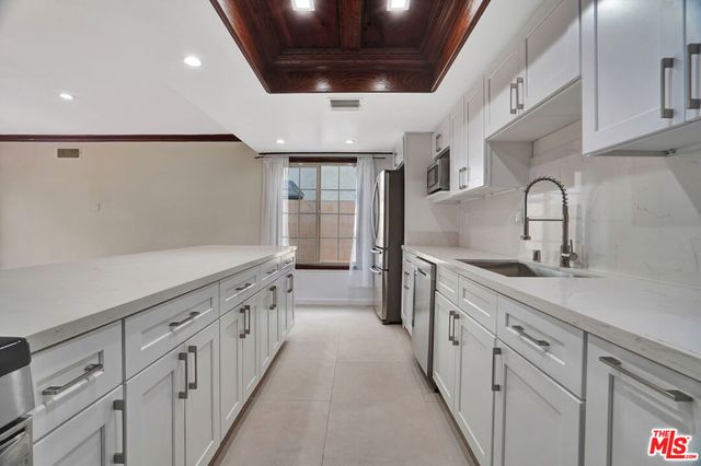 5155 Densmore Avenue, Encino, CA 91436