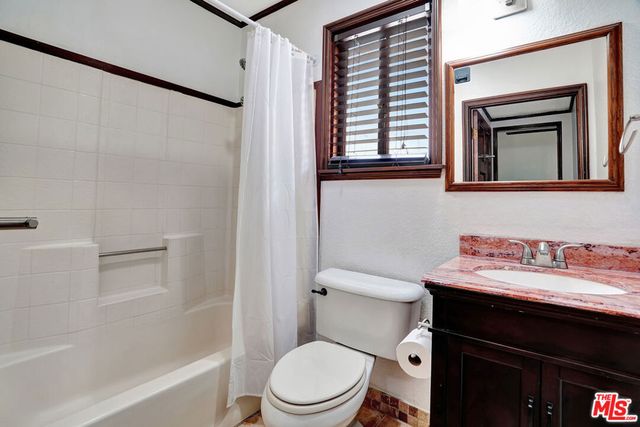 5155 Densmore Avenue, Encino, CA 91436