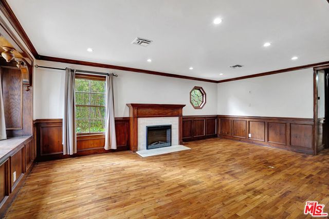 5155 Densmore Avenue, Encino, CA 91436