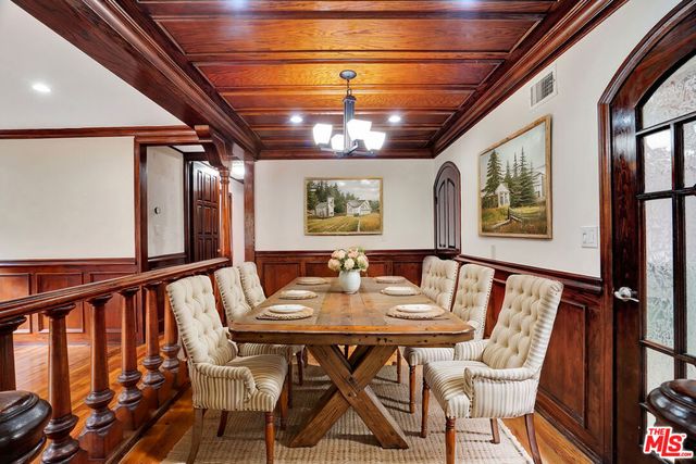 5155 Densmore Avenue, Encino, CA 91436