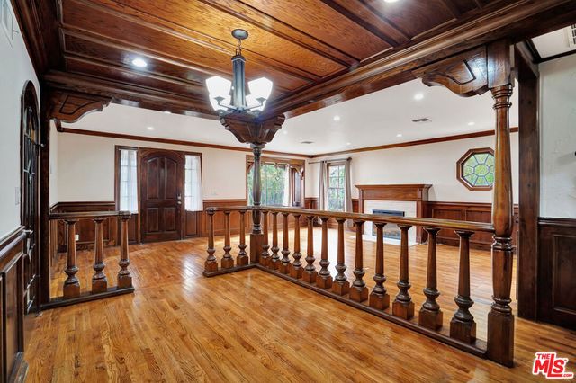 5155 Densmore Avenue, Encino, CA 91436