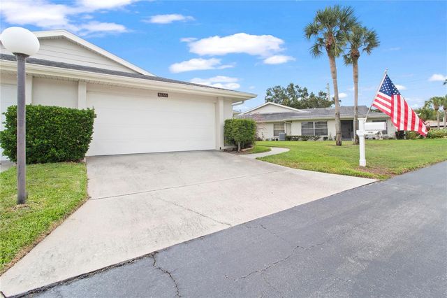 4136 BOWLING GREEN CIRCLE 23, Sarasota, FL 34233