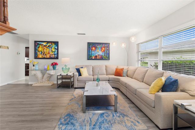 4136 BOWLING GREEN CIRCLE 23, Sarasota, FL 34233