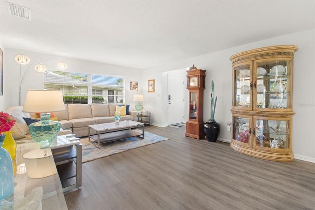 4136 BOWLING GREEN CIRCLE 23, Sarasota, FL 34233