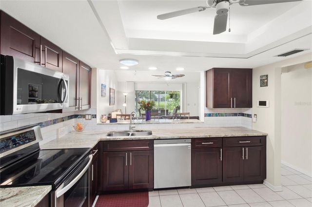 4136 BOWLING GREEN CIRCLE 23, Sarasota, FL 34233
