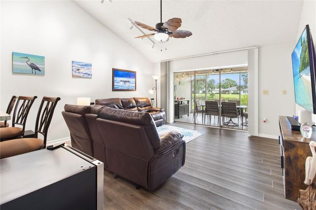 4136 BOWLING GREEN CIRCLE 23, Sarasota, FL 34233