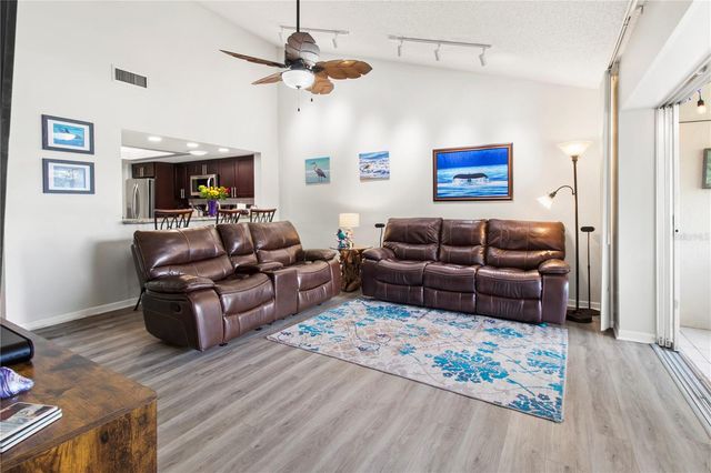 4136 BOWLING GREEN CIRCLE 23, Sarasota, FL 34233