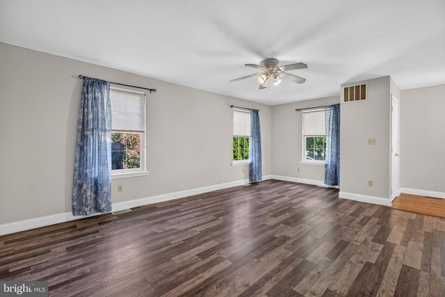 5020 HOLMCREST RD, Pennsauken Twp, NJ 08109