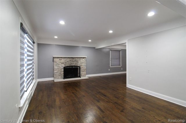 322 Tannahill Street, Dearborn, MI 48124