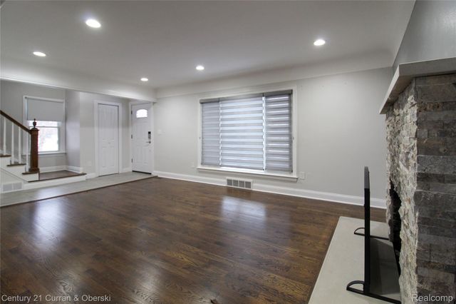 322 Tannahill Street, Dearborn, MI 48124