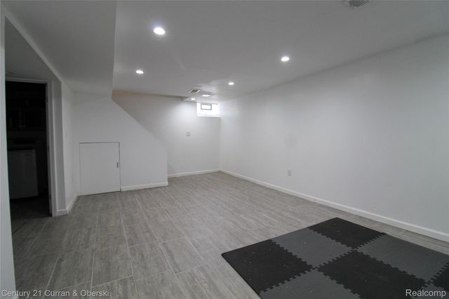 322 Tannahill Street, Dearborn, MI 48124