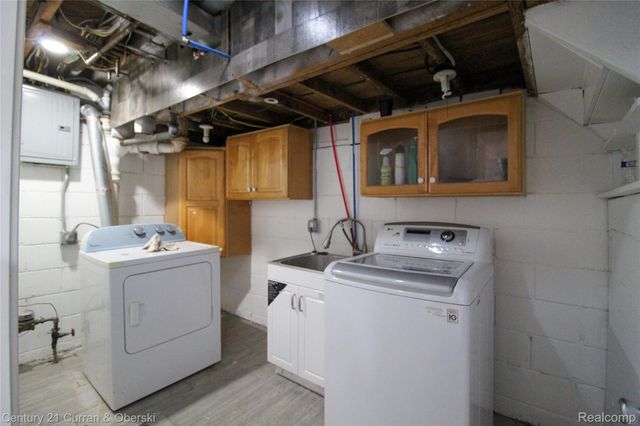 322 Tannahill Street, Dearborn, MI 48124