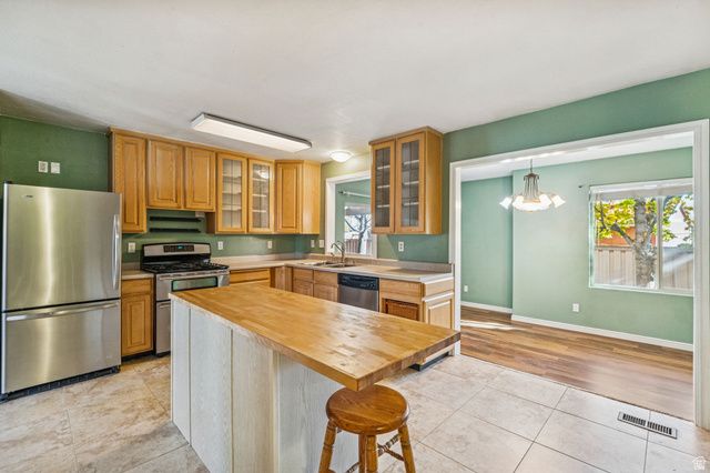 664 N 300 E, Kaysville, UT 84037