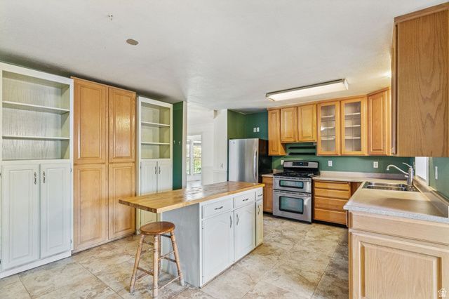 664 N 300 E, Kaysville, UT 84037