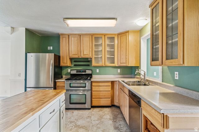 664 N 300 E, Kaysville, UT 84037