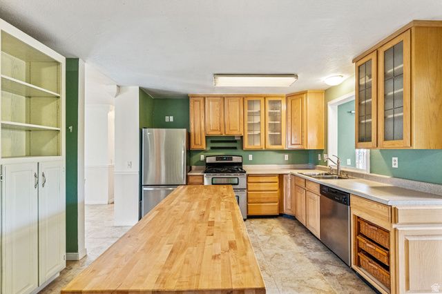 664 N 300 E, Kaysville, UT 84037