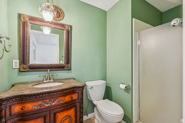 664 N 300 E, Kaysville, UT 84037