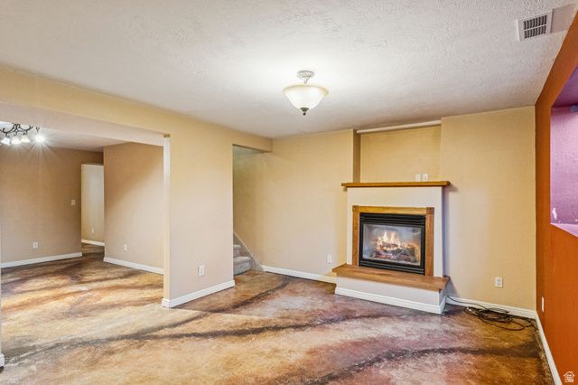 664 N 300 E, Kaysville, UT 84037