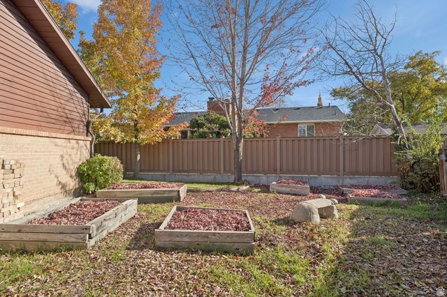 664 N 300 E, Kaysville, UT 84037