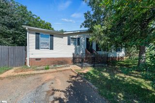102 Riverbreeze Road, Greenville, SC 29611