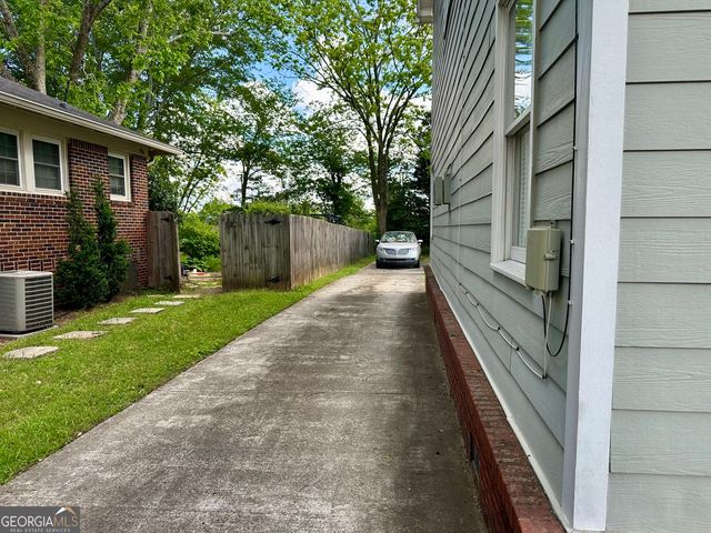 1594 Hardin Avenue, College Park, GA 30337