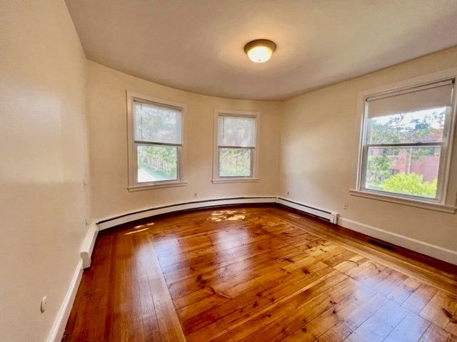 65 Oak St. 1, Newton, MA 02464