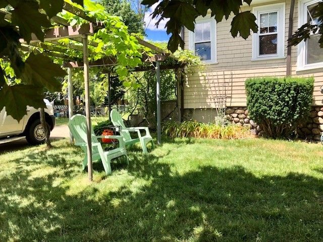 65 Oak St. 1, Newton, MA 02464