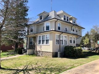 65 Oak St. 1, Newton, MA 02464