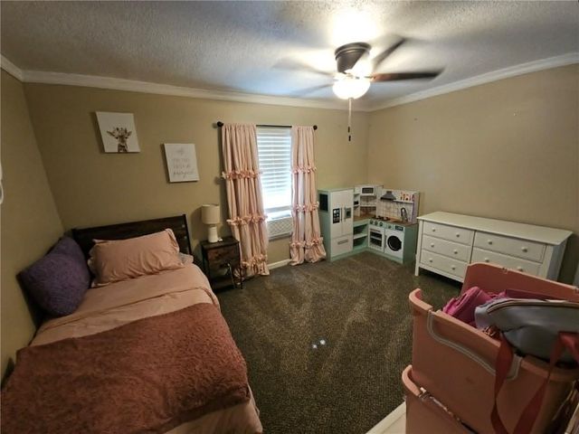 559 Donahoo Road, Silver Creek, GA 30173