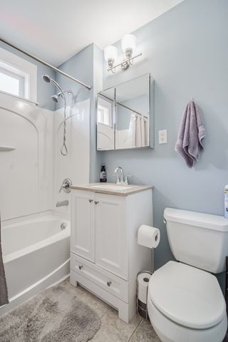 65-67 Ardmore St, Springfield, MA 01104