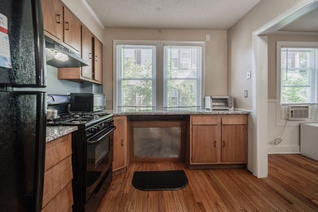 65-67 Ardmore St, Springfield, MA 01104