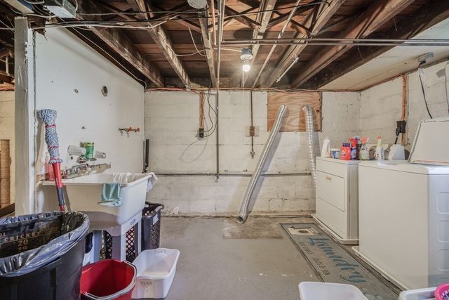 65-67 Ardmore St, Springfield, MA 01104