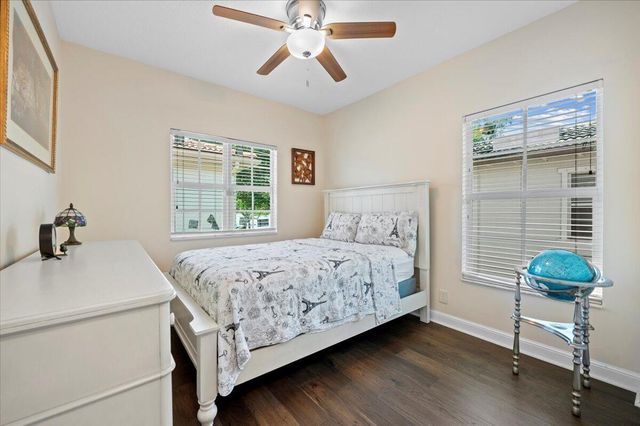 513 Tomahawk Court, Palm Beach Gardens, FL 33410