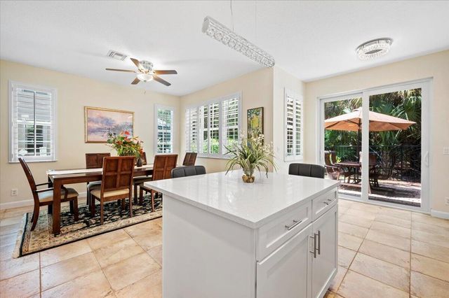 513 Tomahawk Court, Palm Beach Gardens, FL 33410
