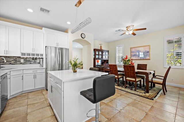 513 Tomahawk Court, Palm Beach Gardens, FL 33410