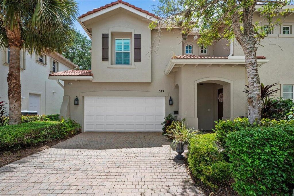 513 Tomahawk Court, Palm Beach Gardens, FL 33410