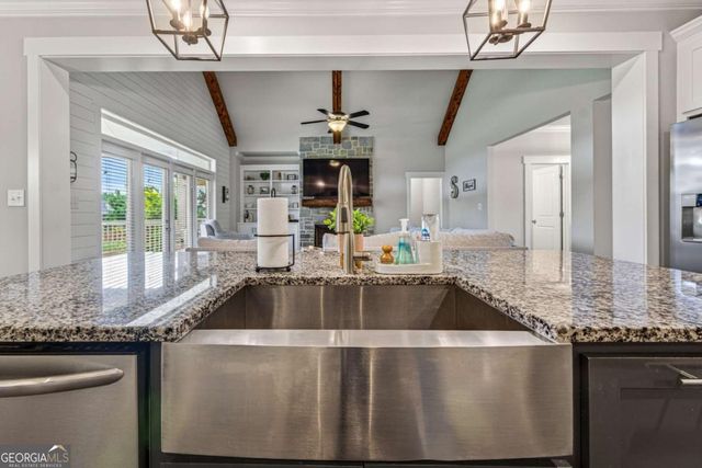 2141 Gallop Way, Bogart, GA 30622