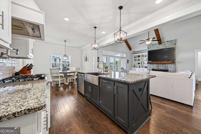 2141 Gallop Way, Bogart, GA 30622