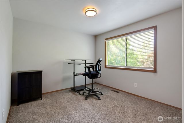 20425 96th Way S, Kent, WA 98031