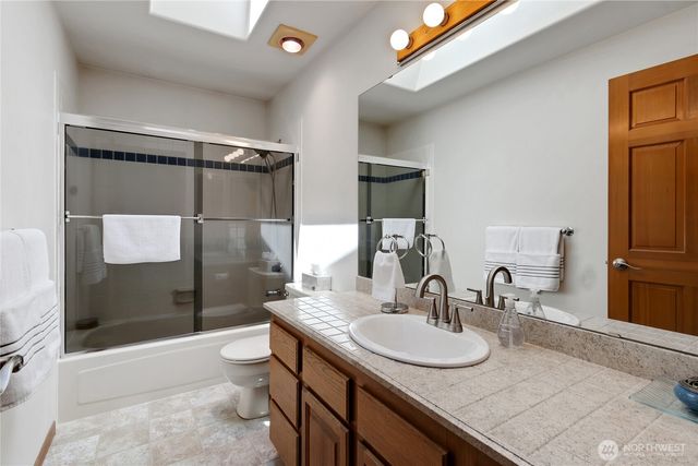 20425 96th Way S, Kent, WA 98031