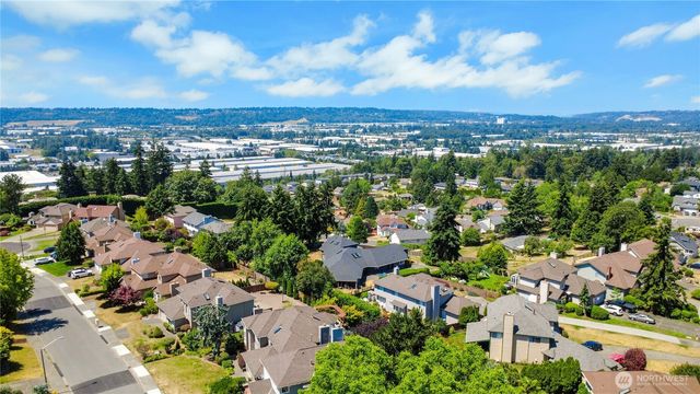 20425 96th Way S, Kent, WA 98031