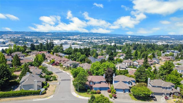 20425 96th Way S, Kent, WA 98031